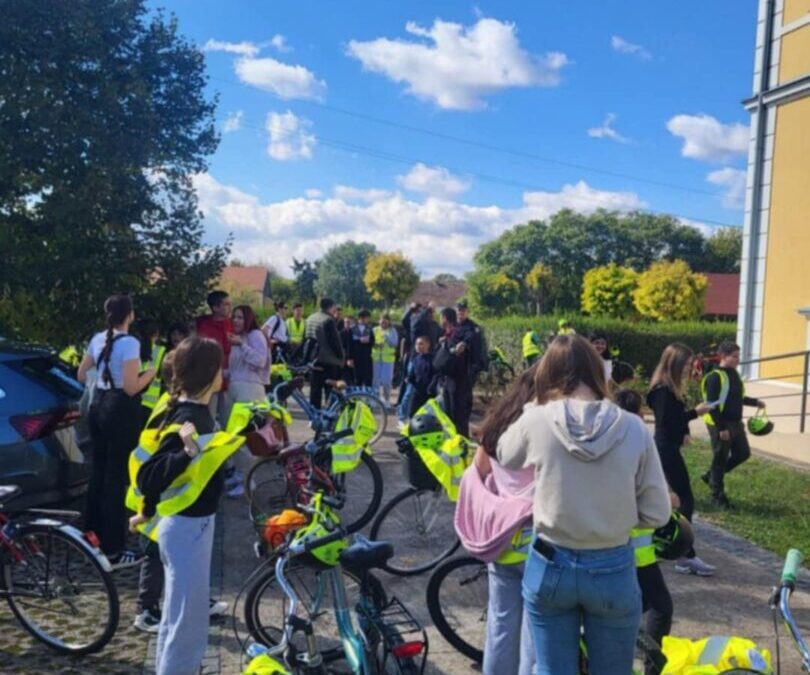 “Na dva kotača da priroda ojača”/”На два котача да природа ојача”